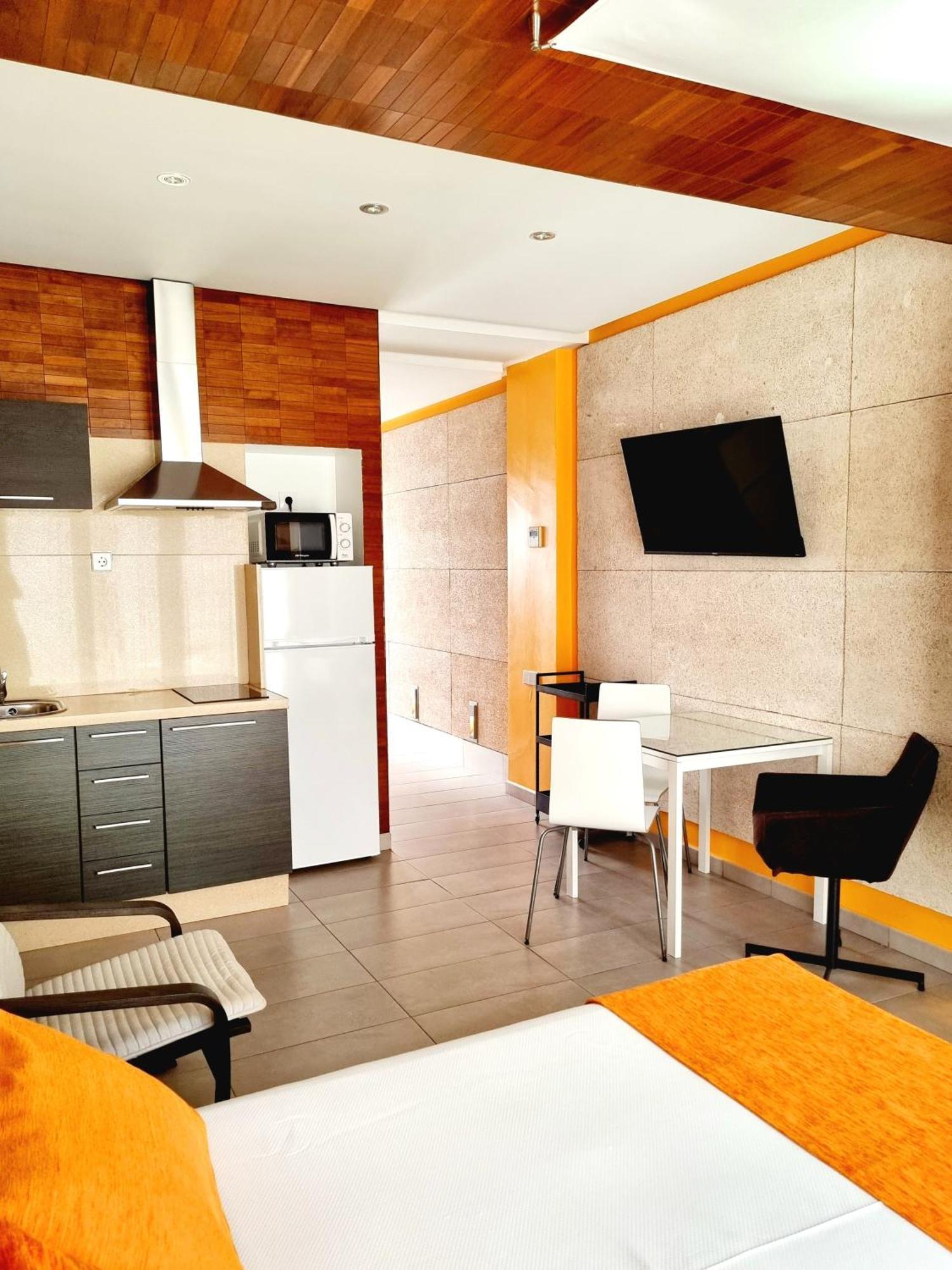 Apartamentos El Arrecife Conil De La Frontera Exteriör bild