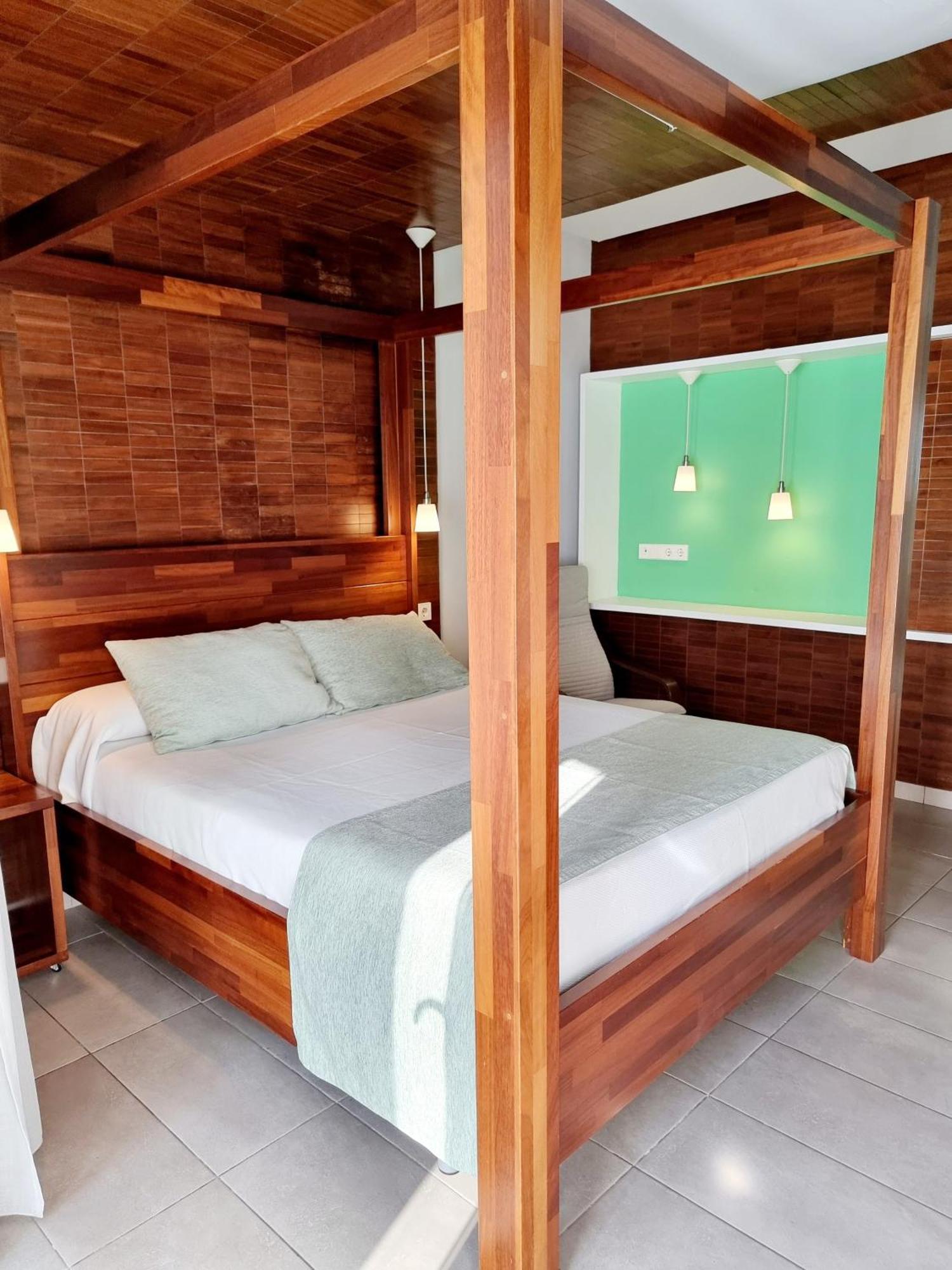Apartamentos El Arrecife Conil De La Frontera Exteriör bild